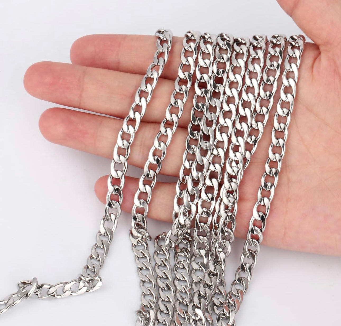 Thin Chain with Lock Necklace – Shop Chicks Co.