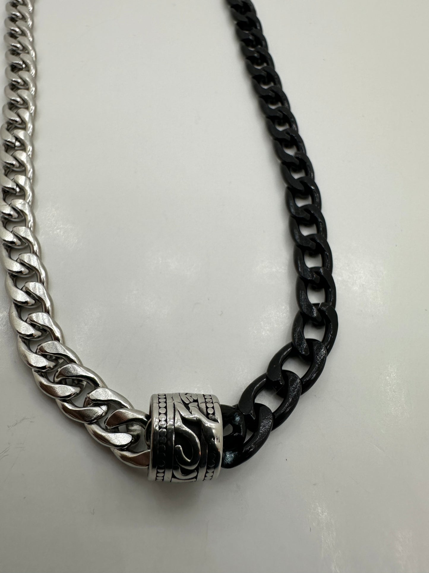 Black and Silver Color Chain Necklace